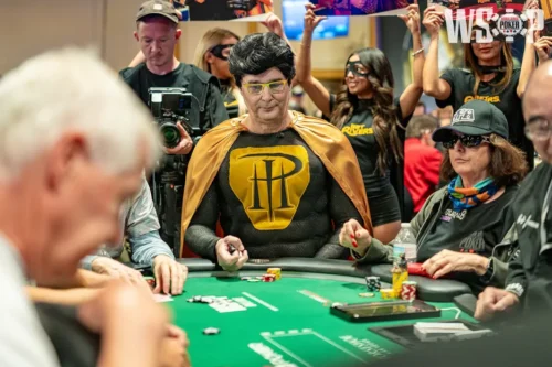 Entrée de Phil Hellmuth aux WSOP Main Event 2026